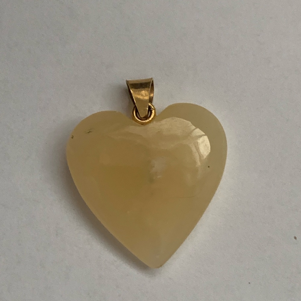 New vintage stone heart pendant